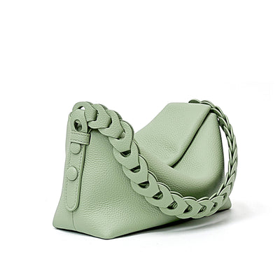 Chic Leather Weave Shoulder Bag